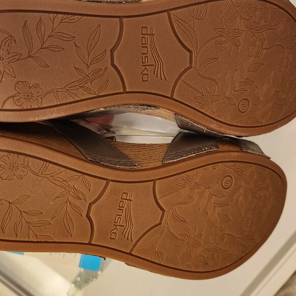 Dansko "Laurie" Burnished Calf Leather Wedge sandals. NIB. EU 40/US 9.5-10. - Picture 7 of 9